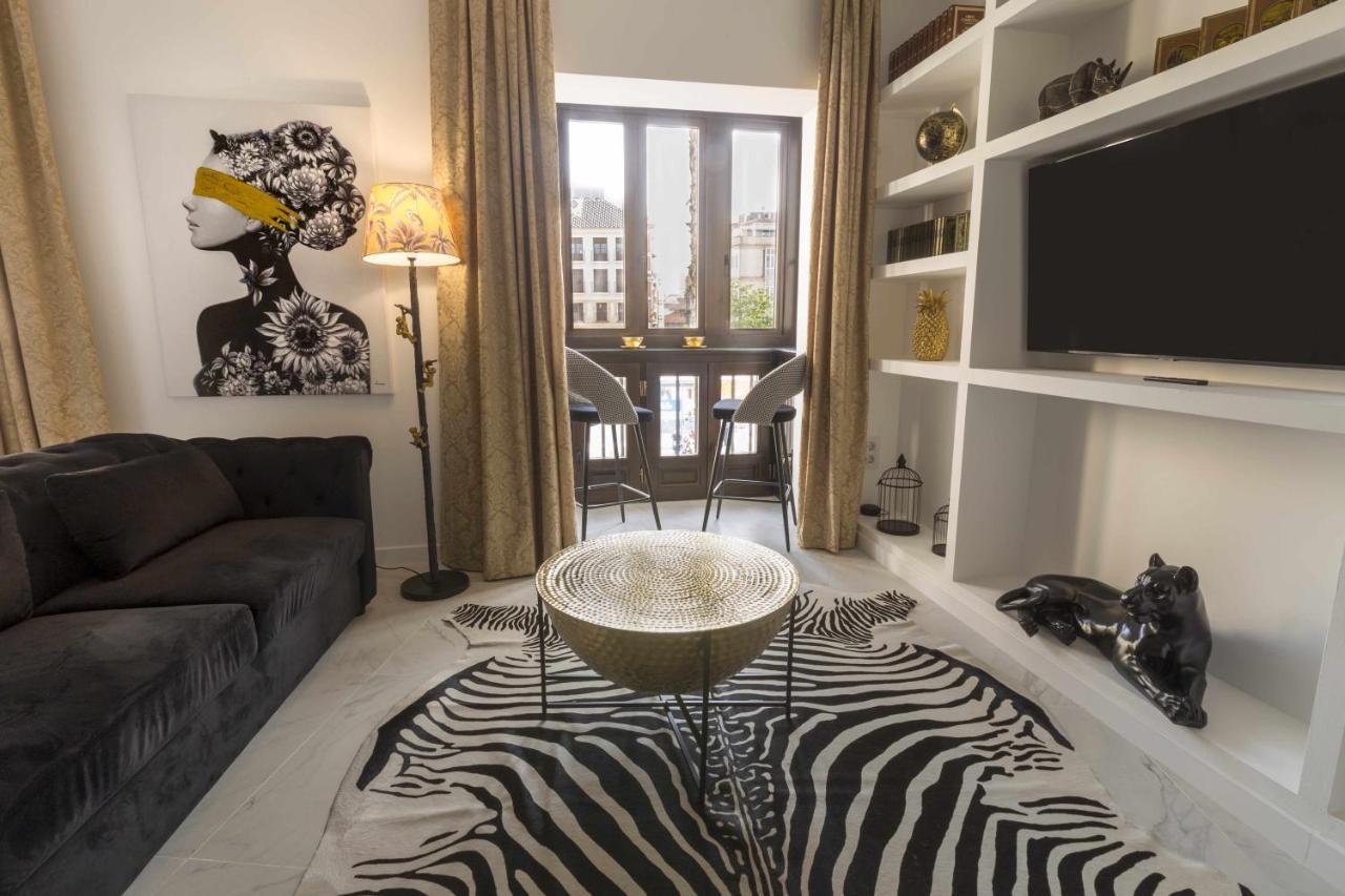The Clock House Luxury Urban Suites Malaga Exterior photo